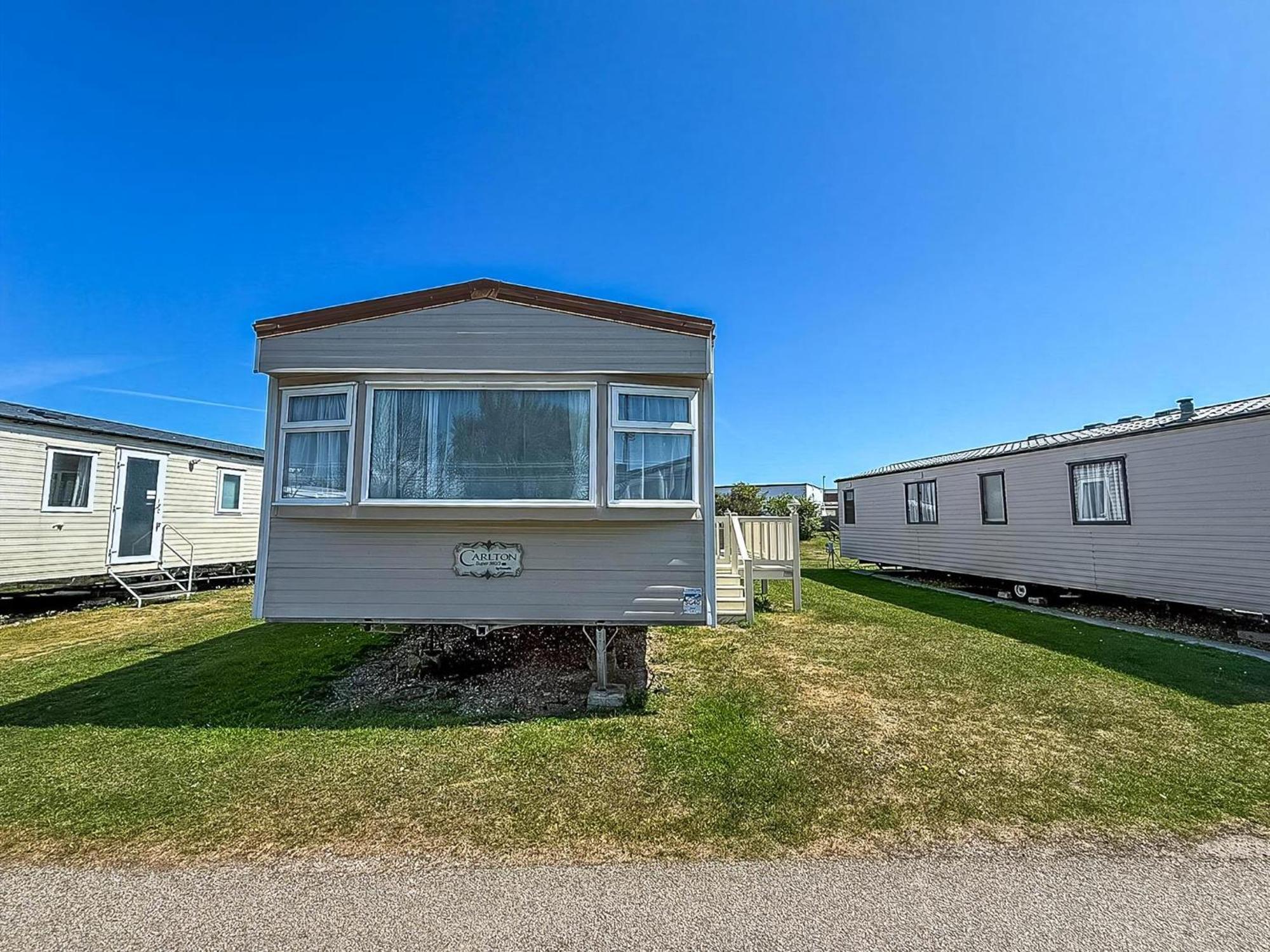 Superb Caravan By The Seaside In Kessingland, Suffolk Ref 90040Sg Benacre Esterno foto